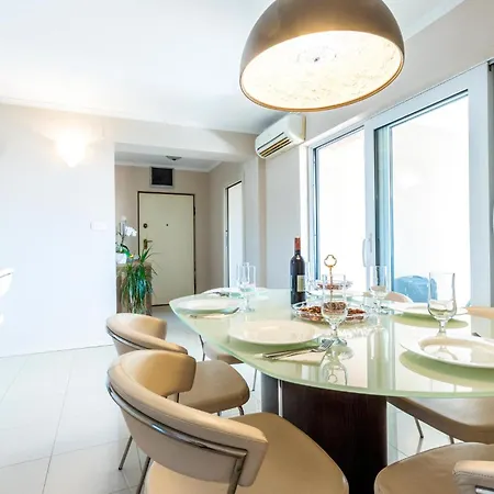 3 Bedroom Gorgeous In Split