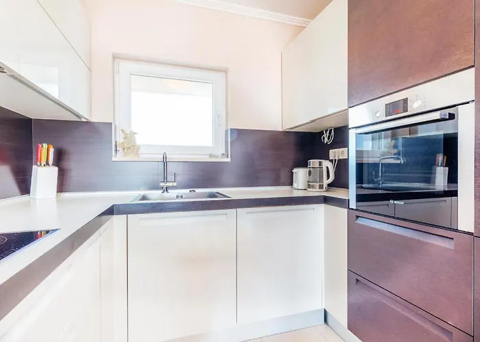 3 Bedroom In * Split