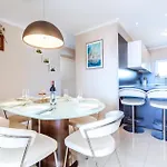 Apartamento 3 Bedroom In *