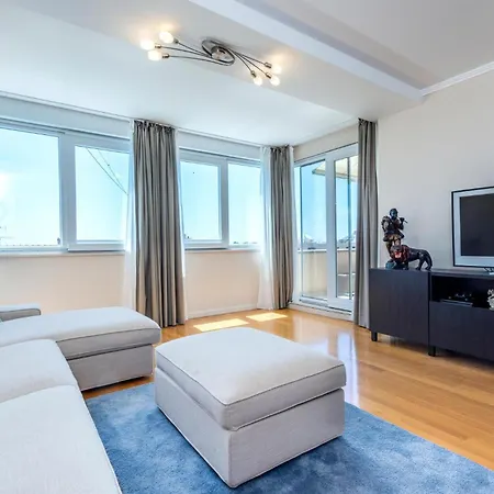 3 Bedroom In *
